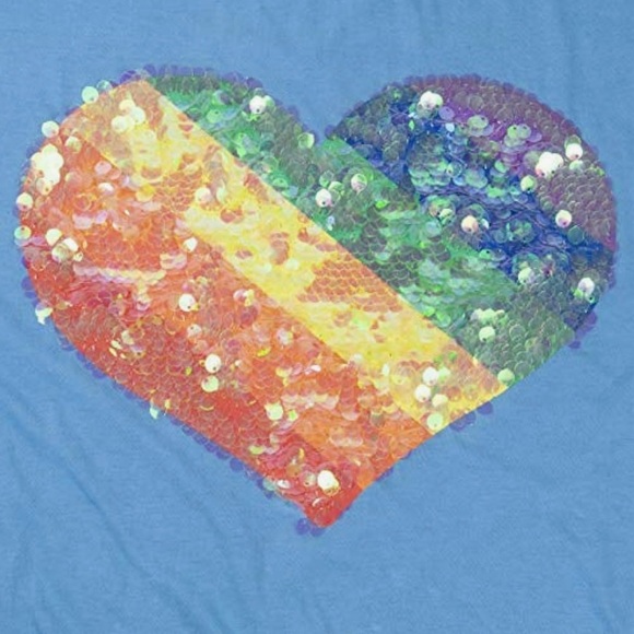 🌈 NWT! Unisex Rainbow Sequin Heart TShirt - Picture 2 of 12